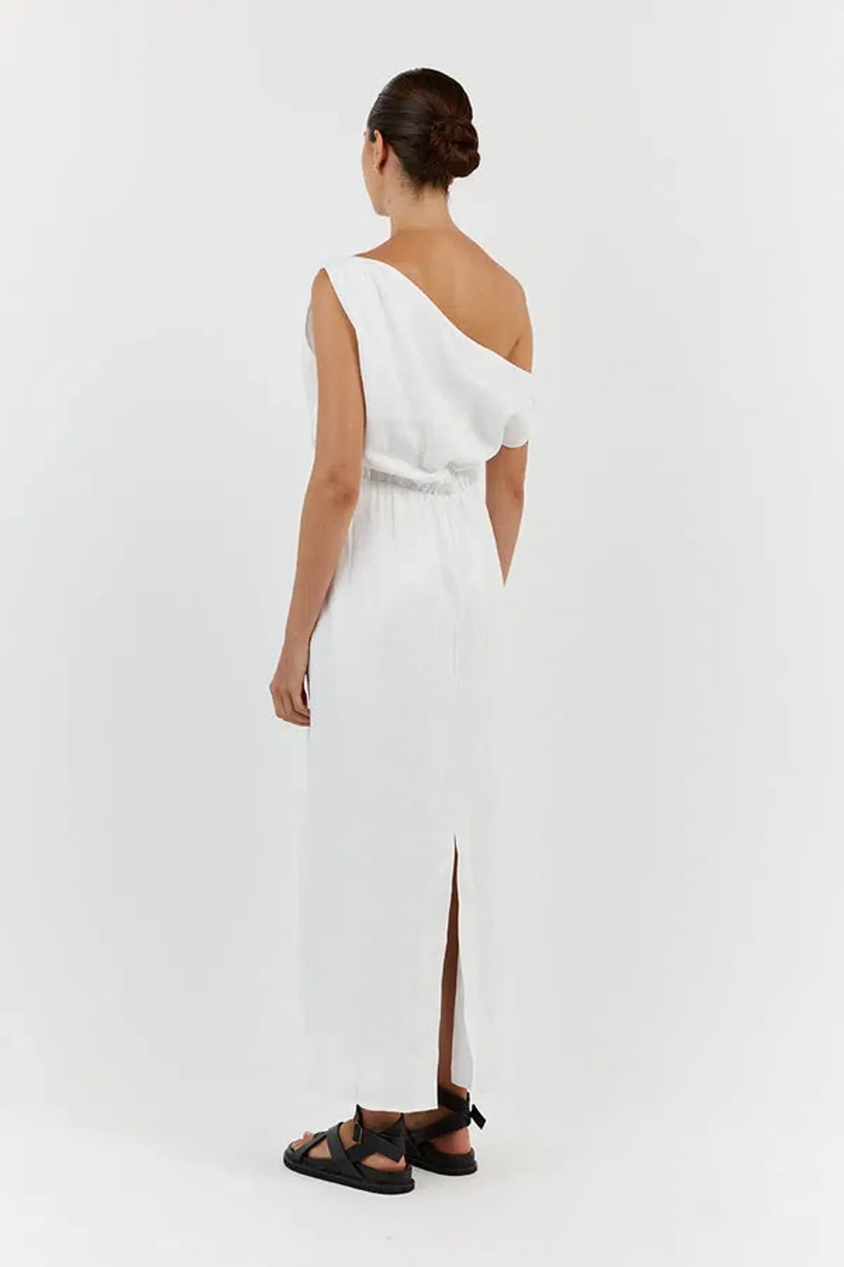 dissh cass white linen asym midi dress Am I the only one?? Wearing cass white linen asym midi dress from @dissh. #dissh #whitedresses #engagementdress #summeroutfits