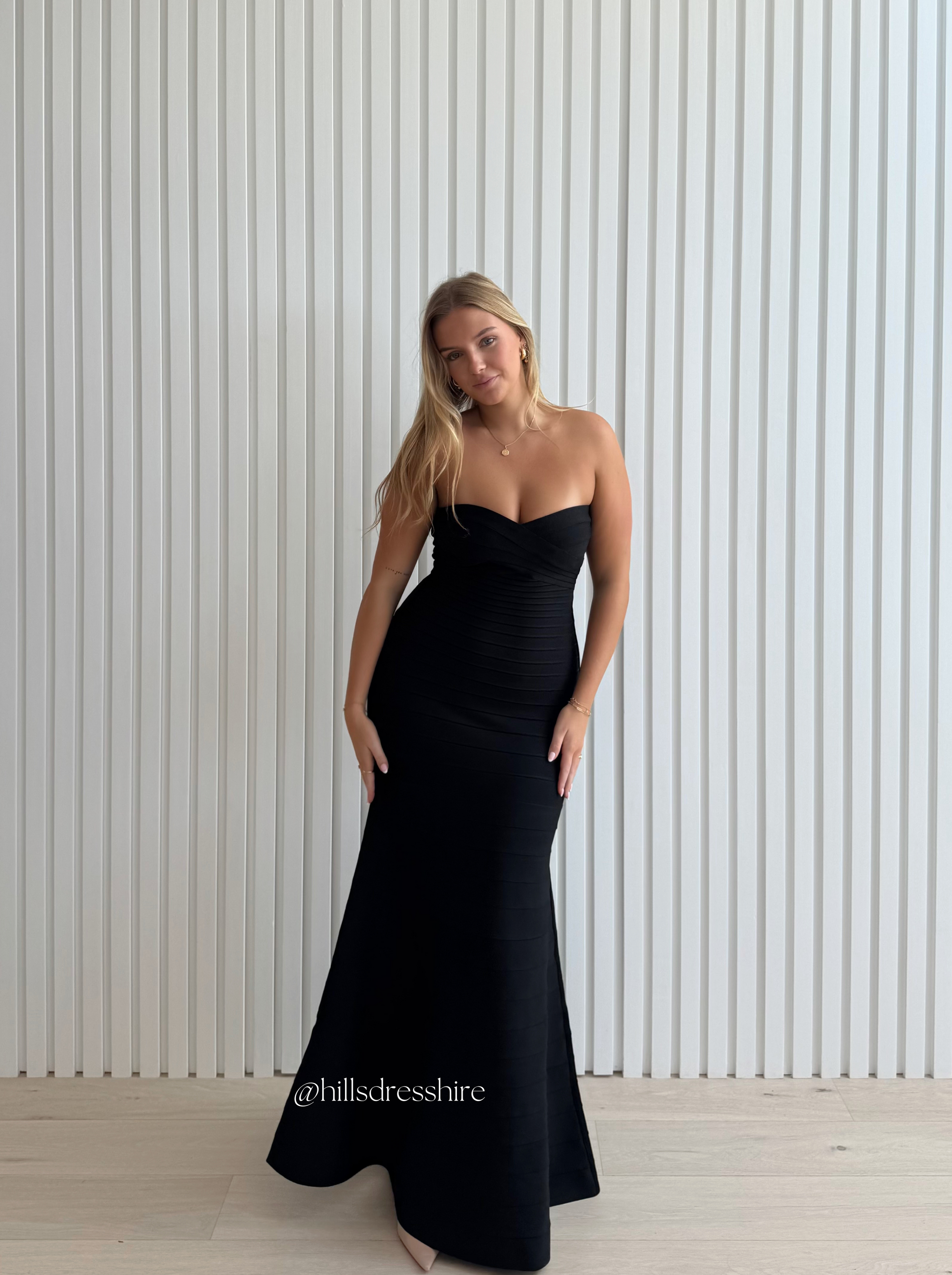 Sara Gown, Black