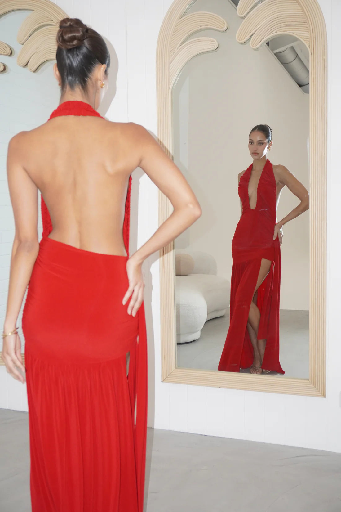 Ex-Hire: Dakota | Red